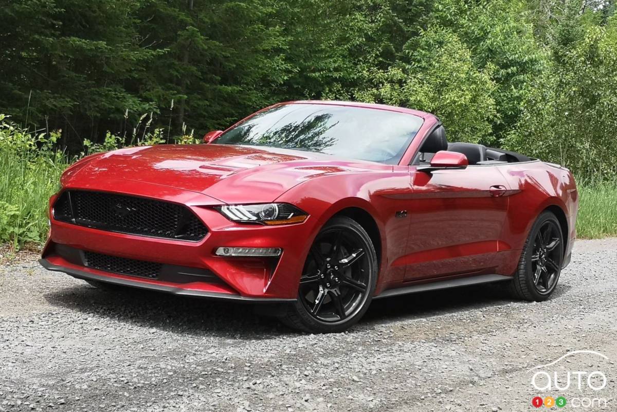 Ford Mustang GT décapotable 2020, trois quarts avant
